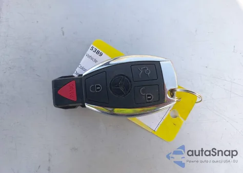 2013 Mercedes-Benz C 250 Luxury из США, поврежденный, VIN WDDGF4HB0DR281864